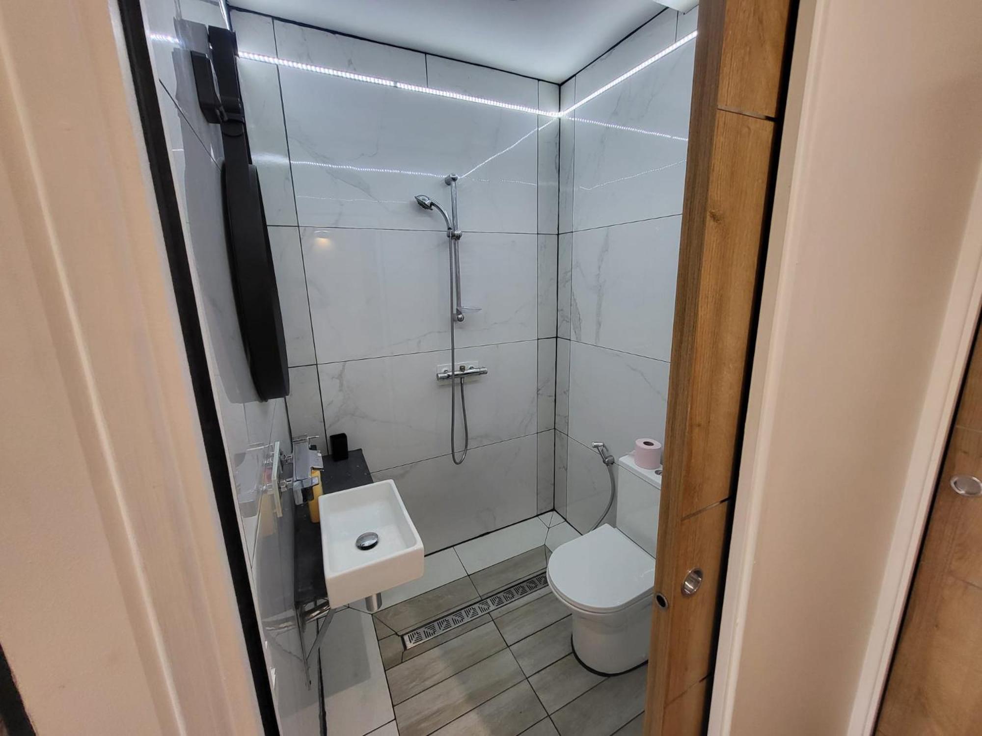 Nassima Apartment Malesherbes Екстериор снимка