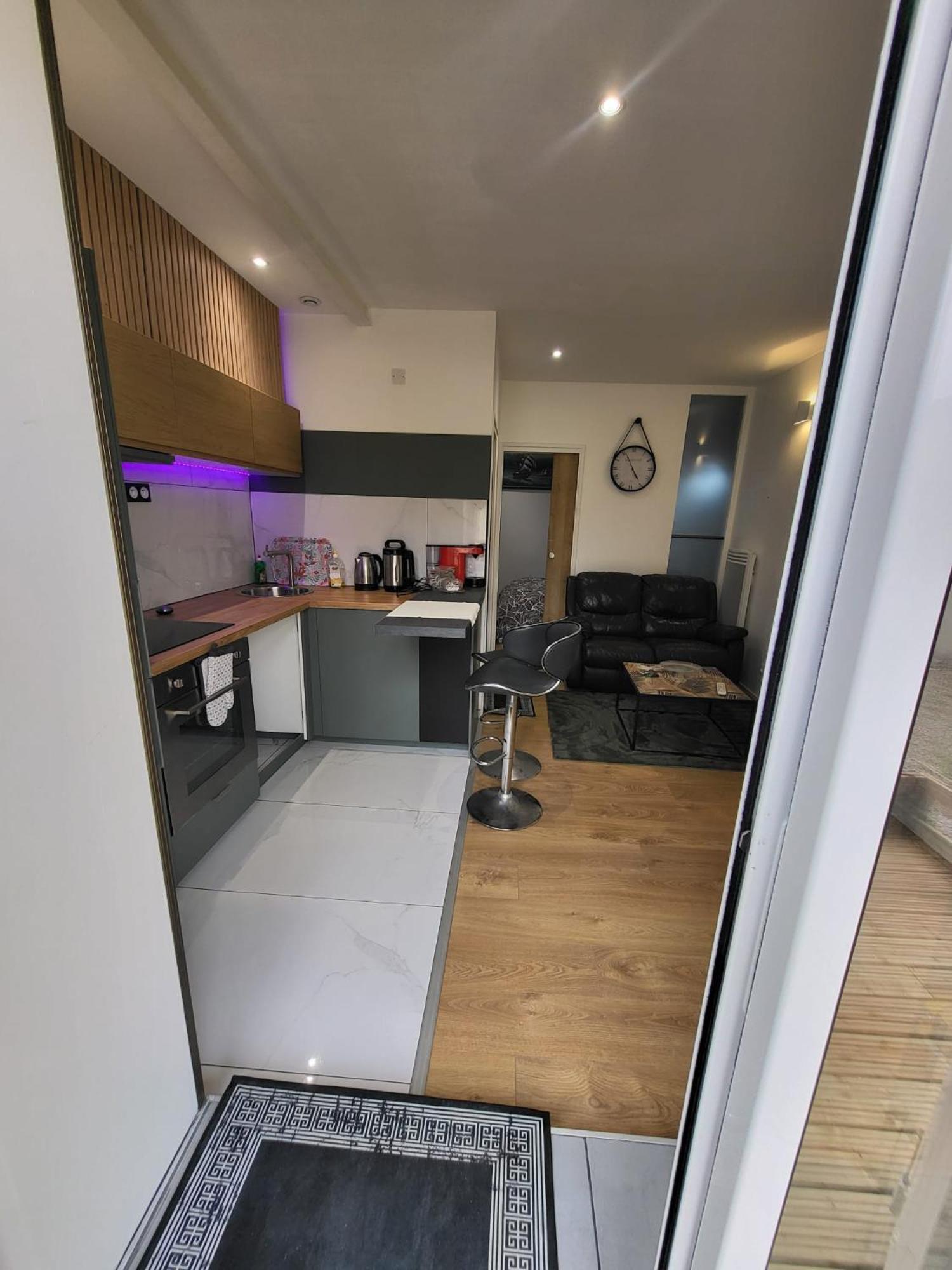 Nassima Apartment Malesherbes Екстериор снимка